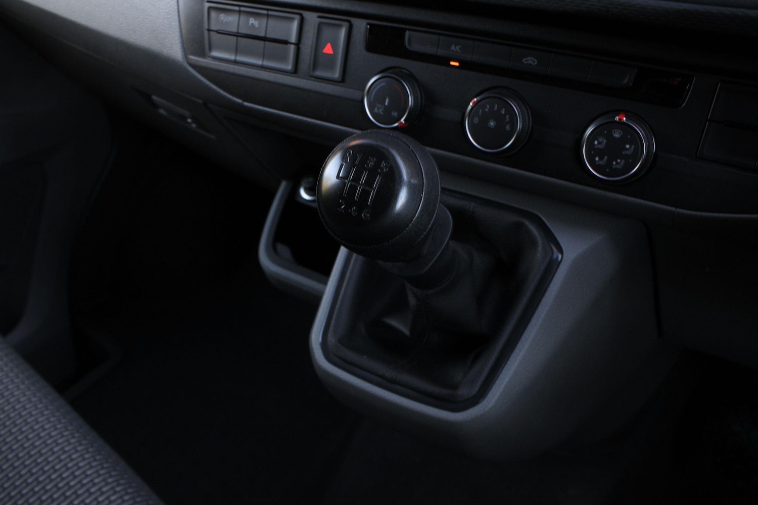 Used Volkswagen Transporter 2022 for sale - 76371177: Photo 24