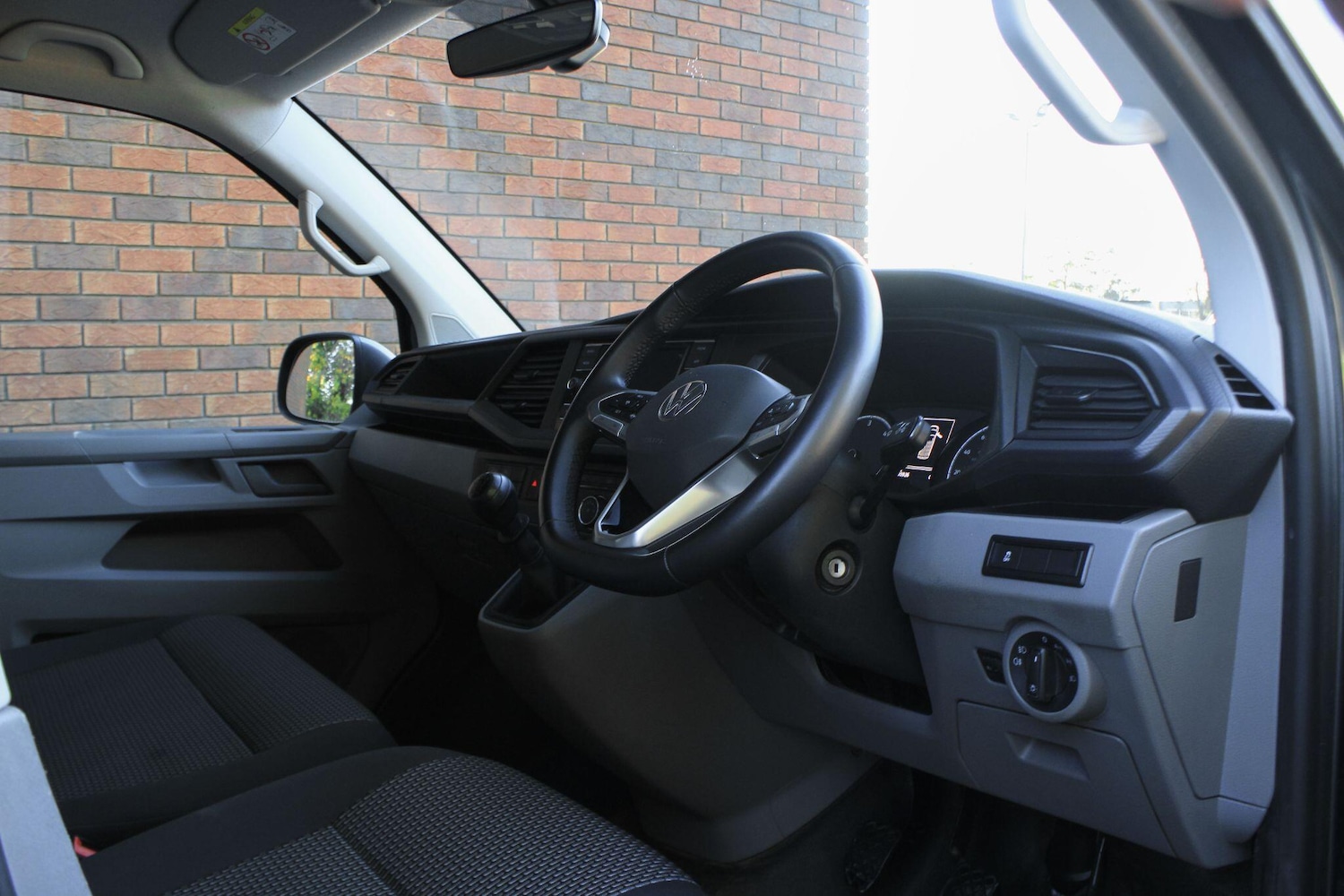 Used Volkswagen Transporter 2022 for sale - 76371177: Photo 5