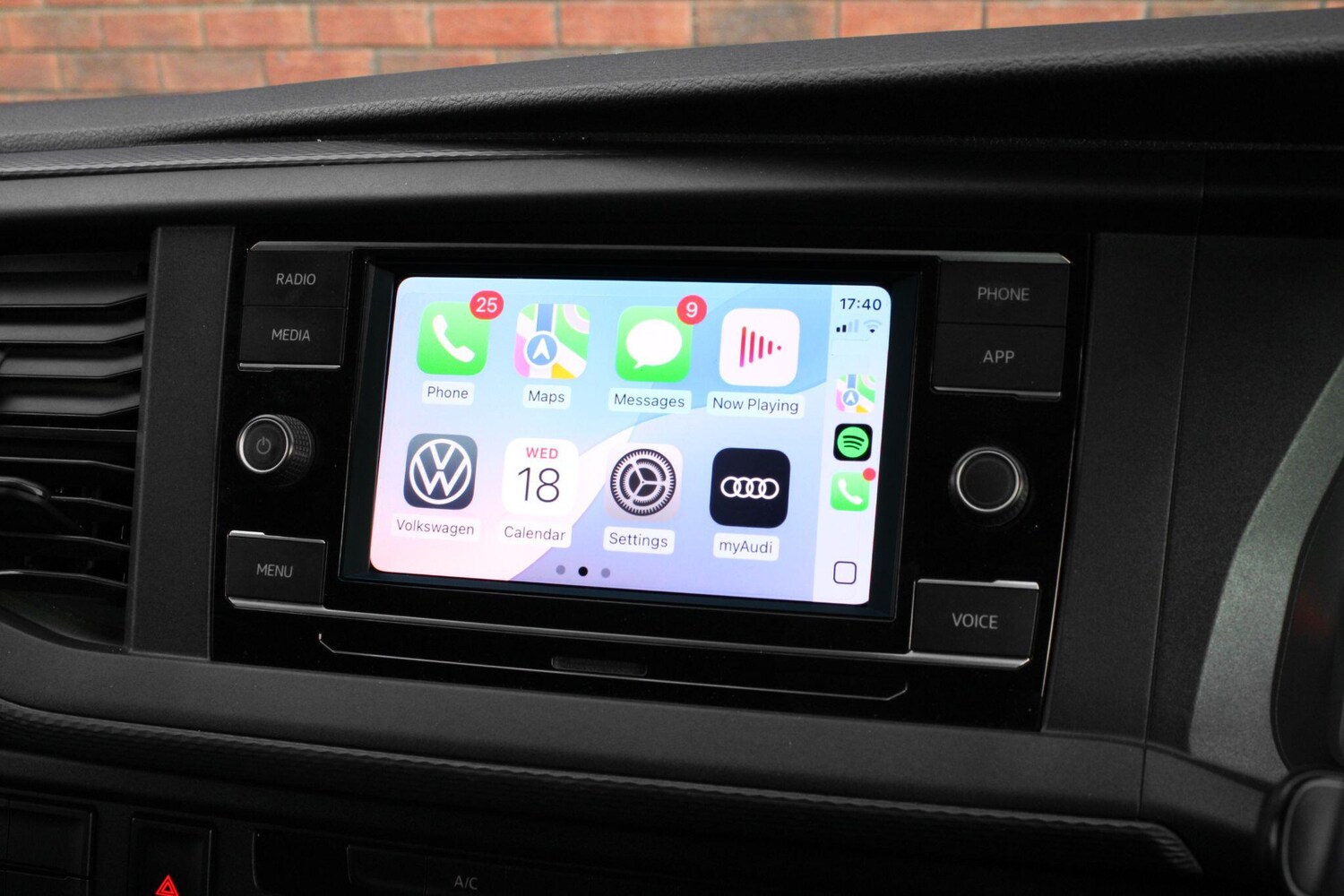 Used Volkswagen Transporter for sale - 77957408: Photo 6