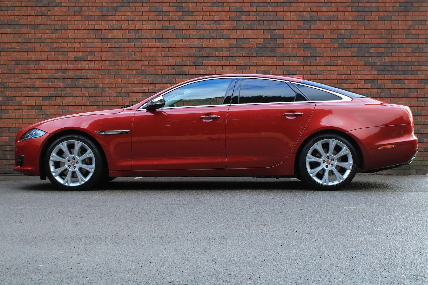 Used Jaguar XJ 2018 for sale - 77279098: Photo 17