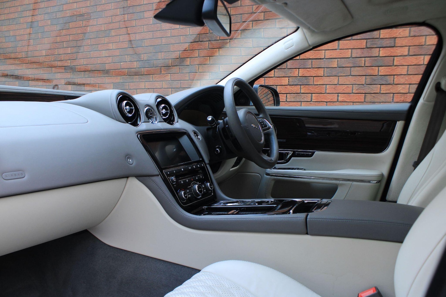 Used Jaguar XJ 2018 for sale - 77279098: Photo 20