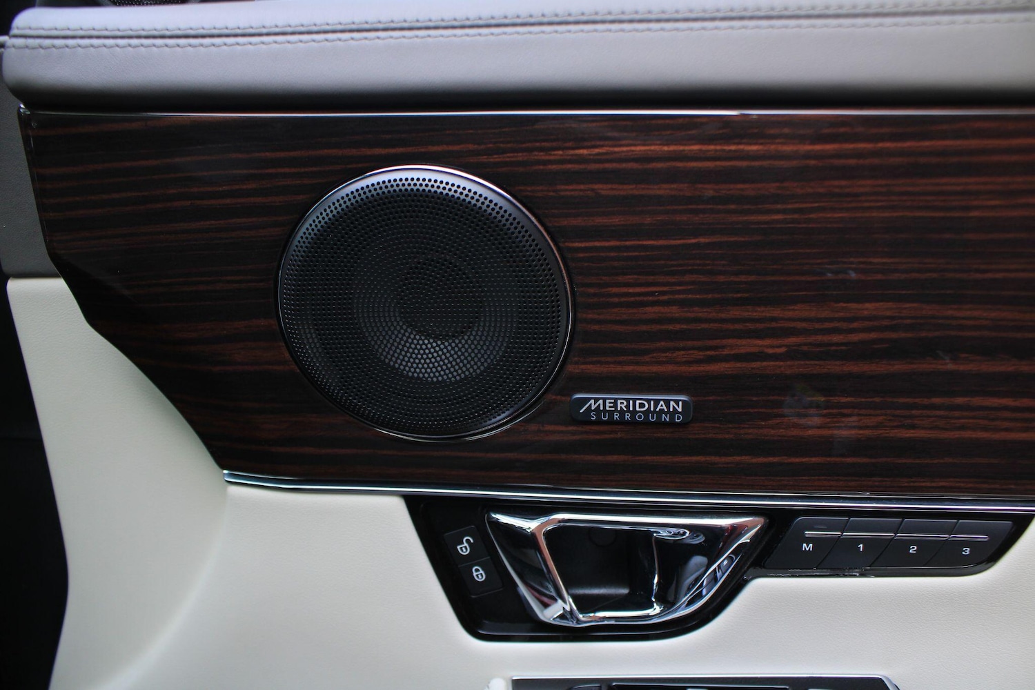 Used Jaguar XJ 2018 for sale - 77279098: Photo 33