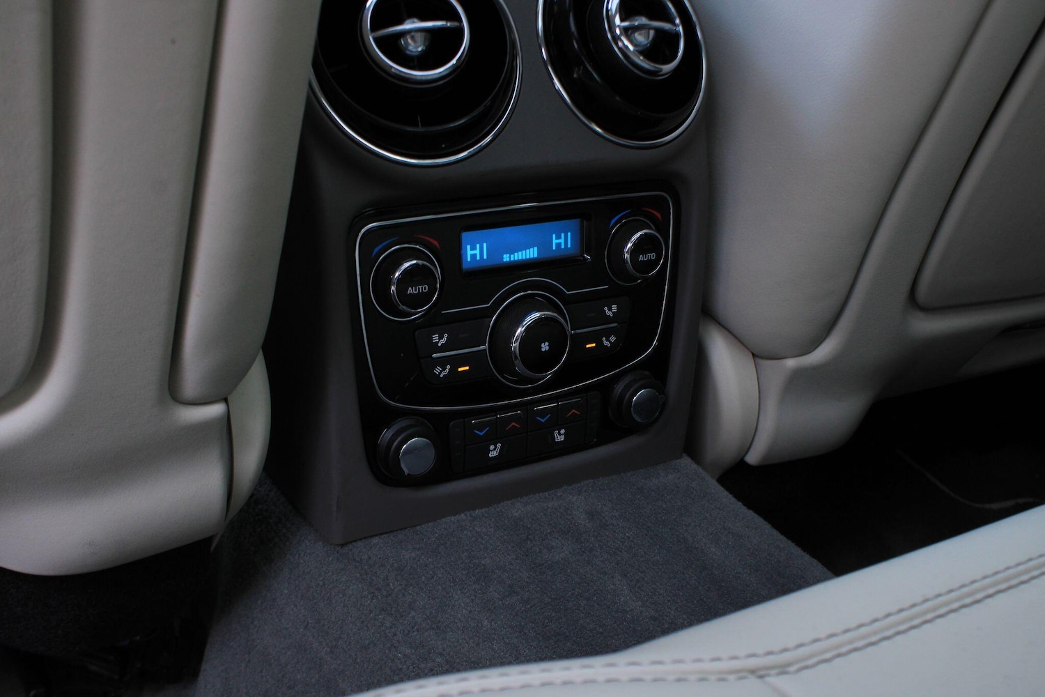 Used Jaguar XJ 2018 for sale - 77279098: Photo 35