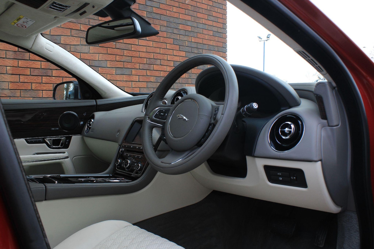 Used Jaguar XJ 2018 for sale - 77279098: Photo 5