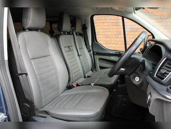 Used Ford Tourneo Custom 2022 for sale - 78635777: Photo