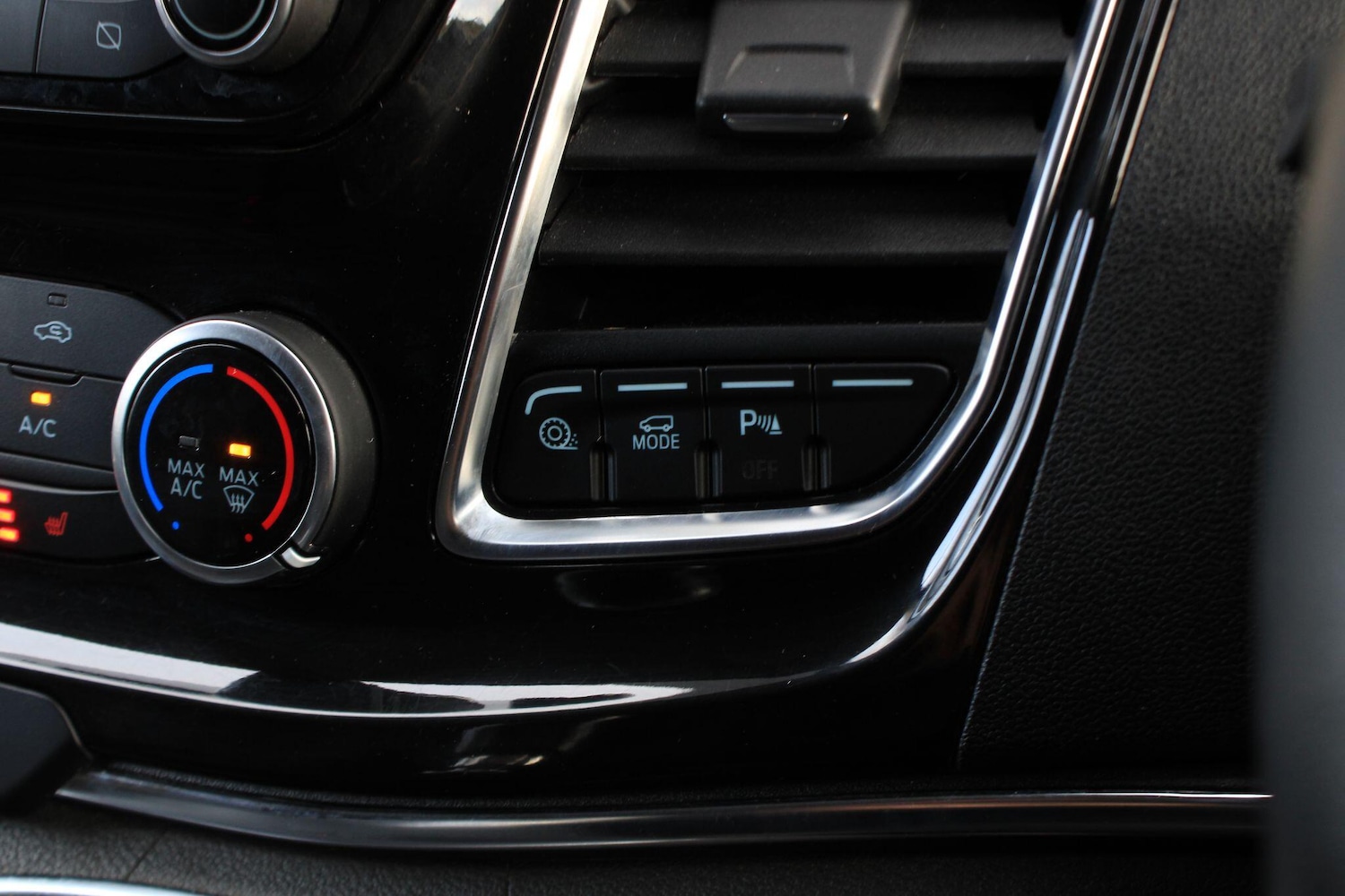 Used Ford Tourneo Custom 2022 for sale - 76632688: Photo 32