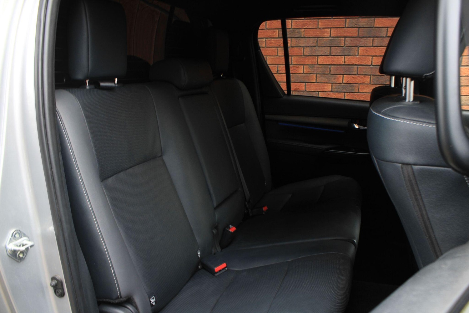 Used Toyota Hilux 2023 for sale - 77190394: Photo 10