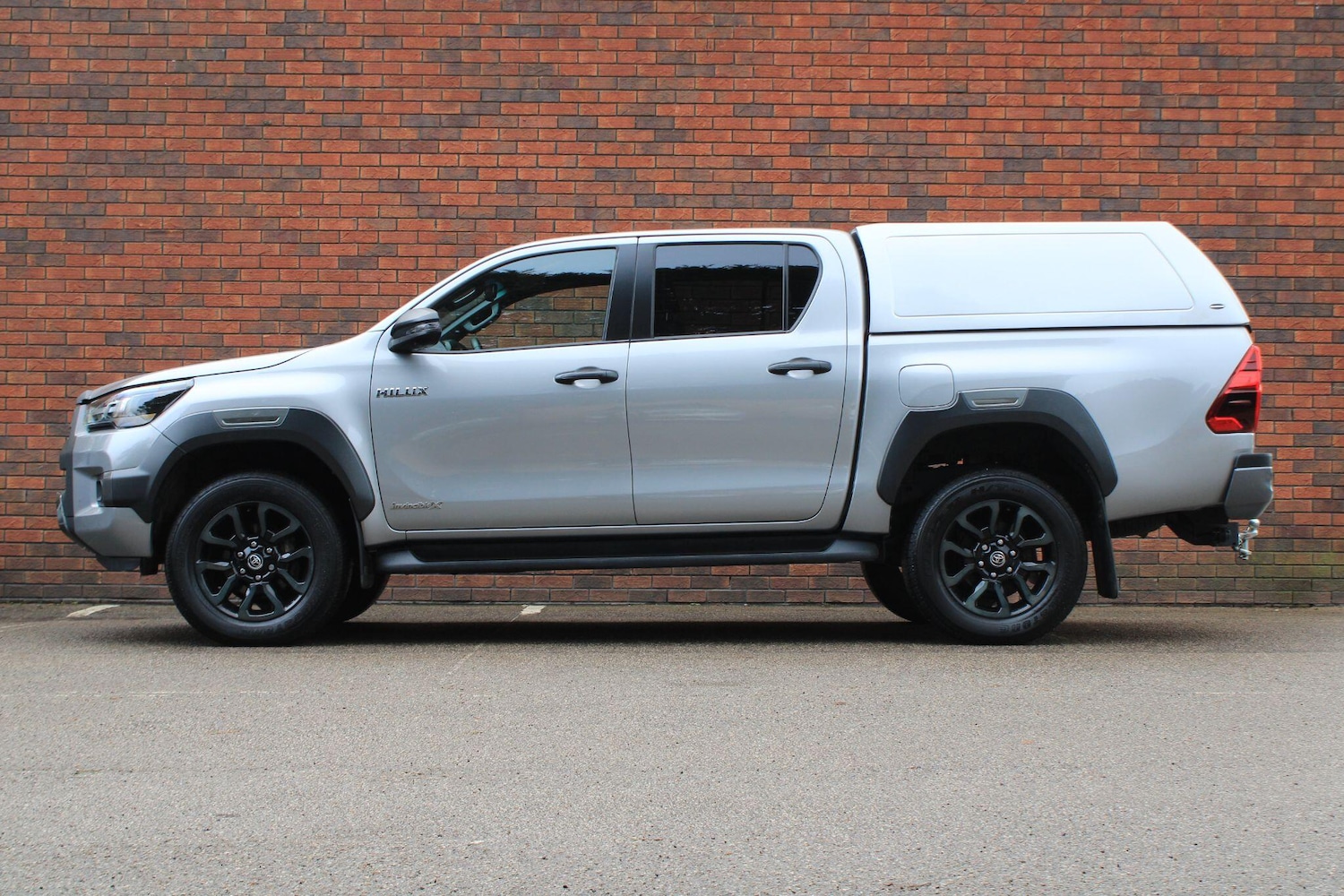 Used Toyota Hilux 2023 for sale - 77190394: Photo 17