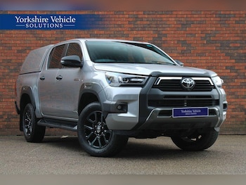 Used Toyota Hilux 2023 for sale - 77190394: Photo