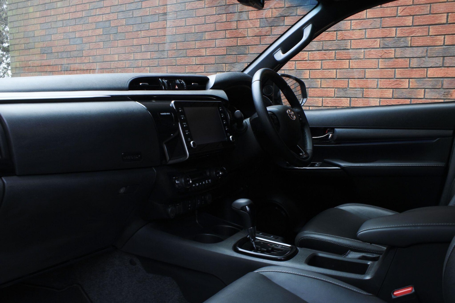 Used Toyota Hilux 2023 for sale - 77190394: Photo 20