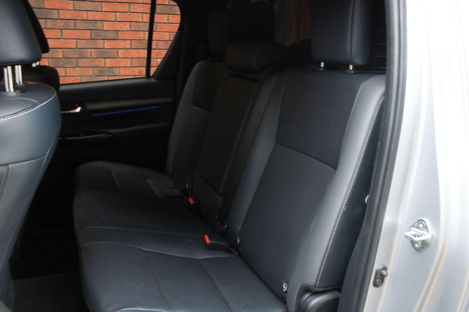 Used Toyota Hilux 2023 for sale - 77190394: Photo 22