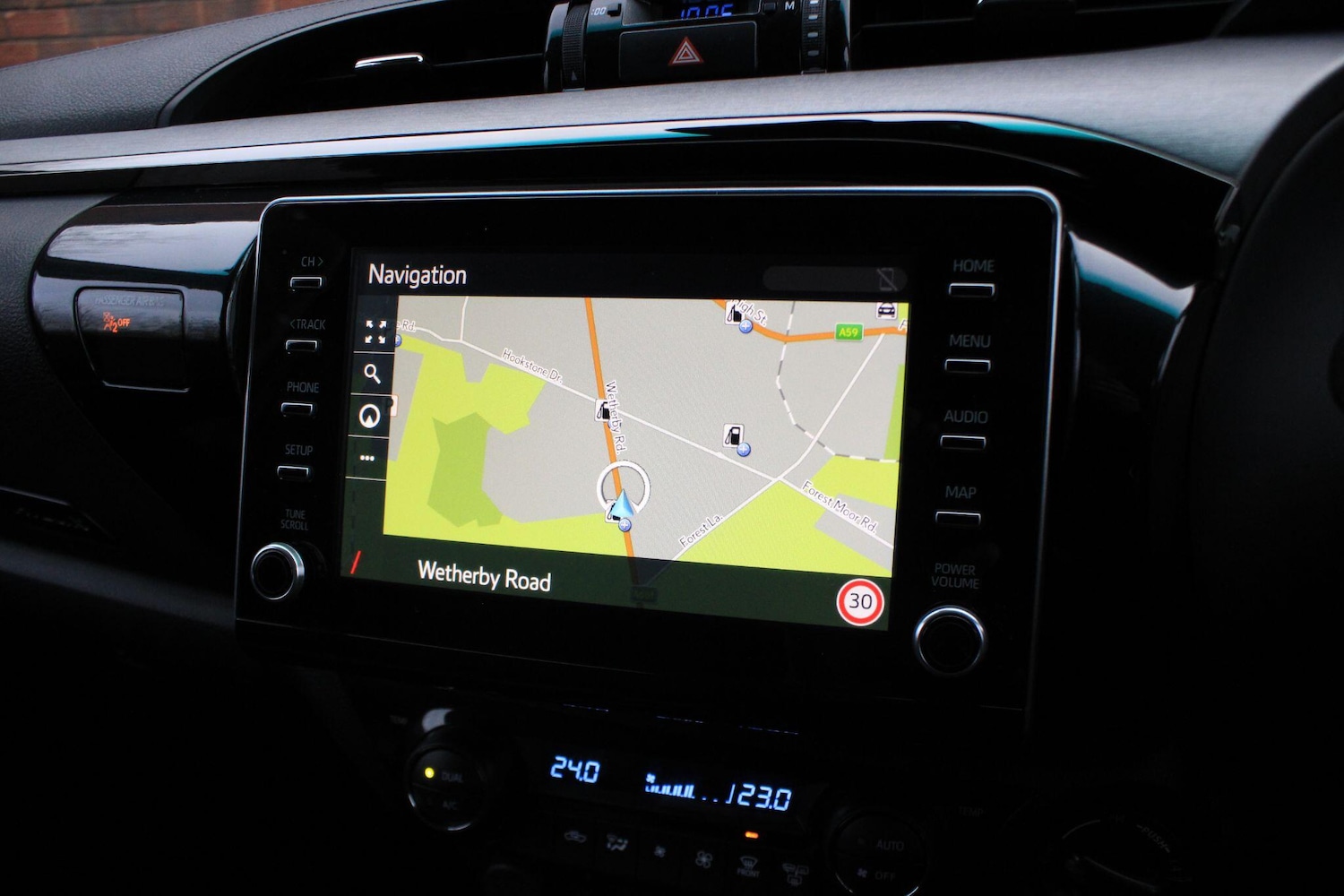 Used Toyota Hilux 2023 for sale - 77190394: Photo 7