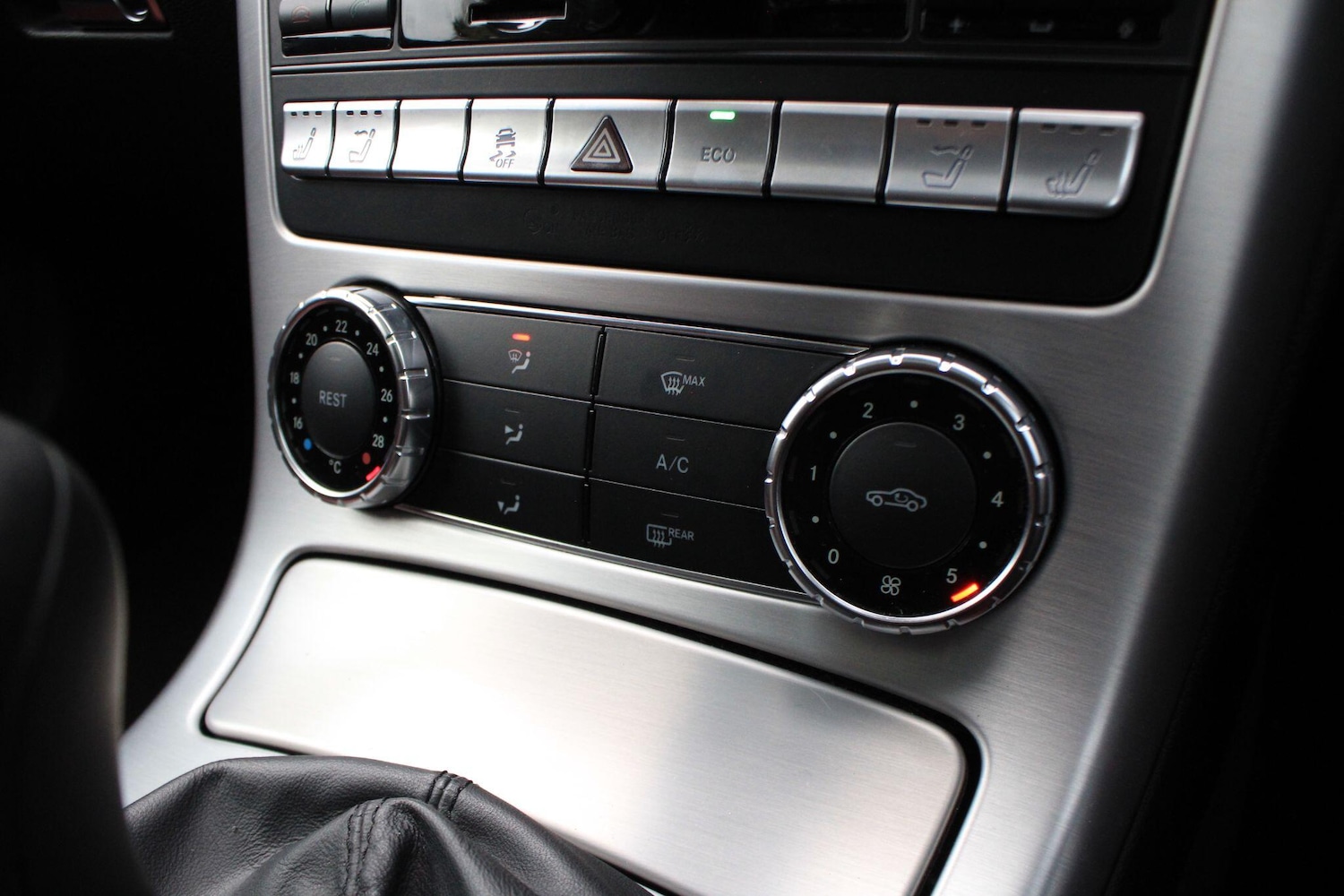 Used Mercedes-Benz SLK 2013 for sale - 76619858: Photo 21