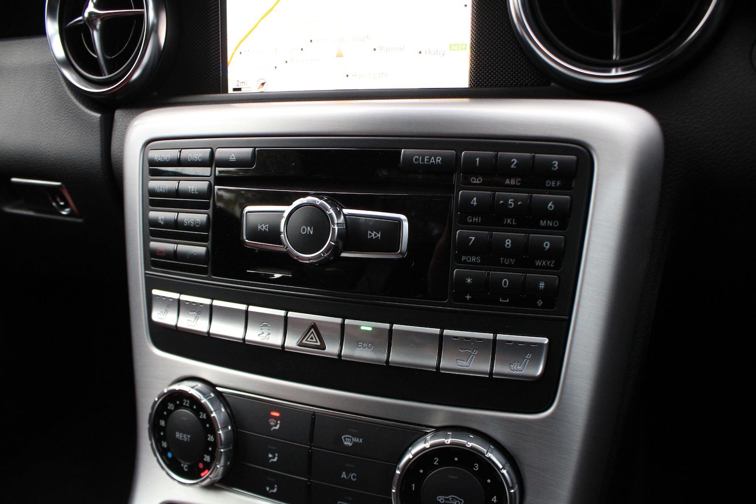 Used Mercedes-Benz SLK 2013 for sale - 76619858: Photo 22