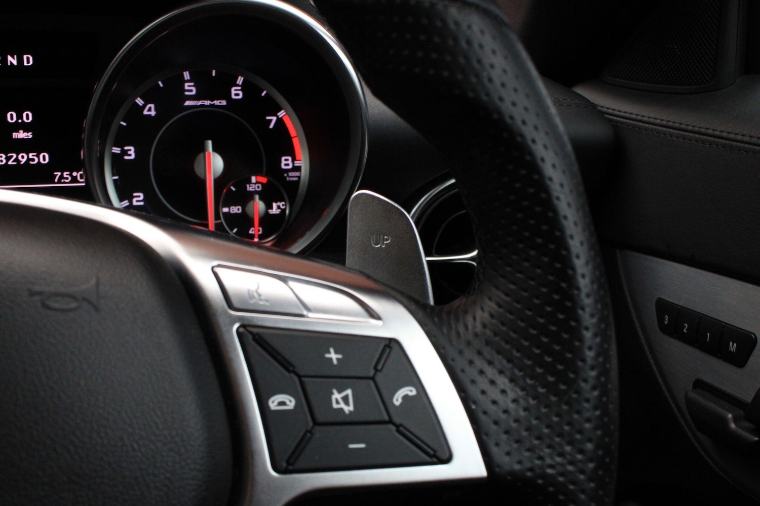 Used Mercedes-Benz SLK 2013 for sale - 76619858: Photo 35