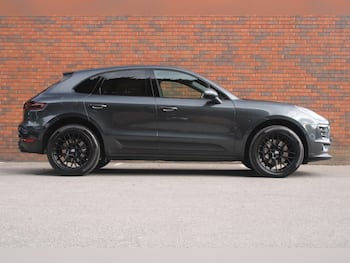 Used Porsche Macan 2017 for sale - 79657489: Photo