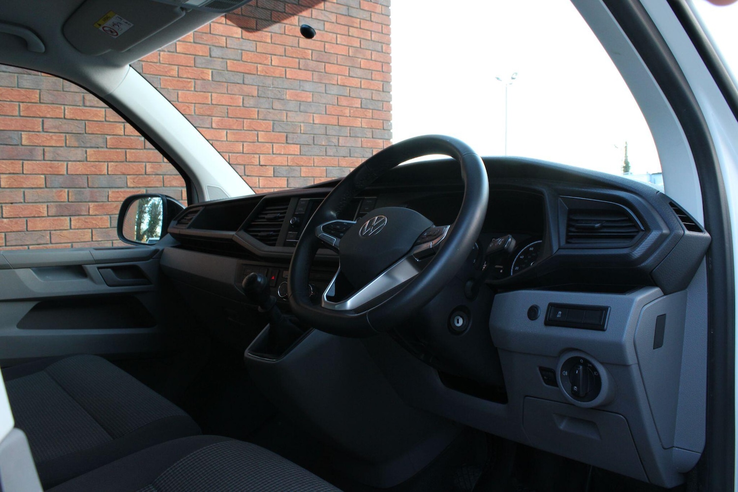 Used Volkswagen Transporter for sale - 77925607: Photo 5