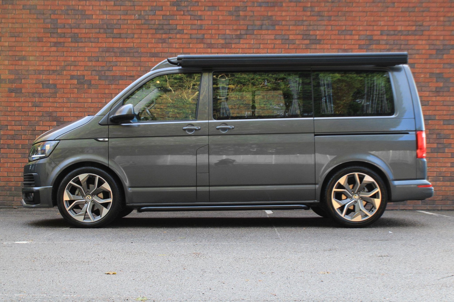 Used Volkswagen Transporter 2018 for sale - 76701905: Photo 16