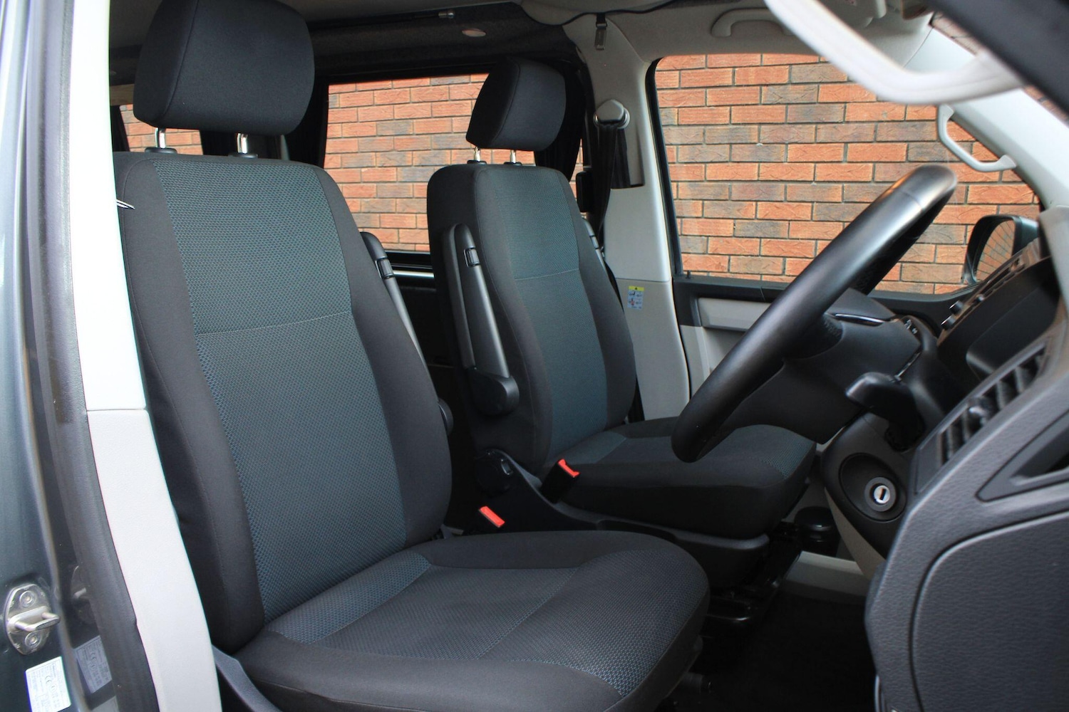 Used Volkswagen Transporter 2018 for sale - 76701905: Photo 3