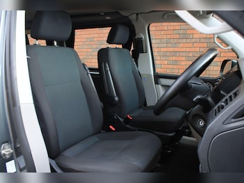 Used Volkswagen Transporter 2018 for sale - 76701905: Photo