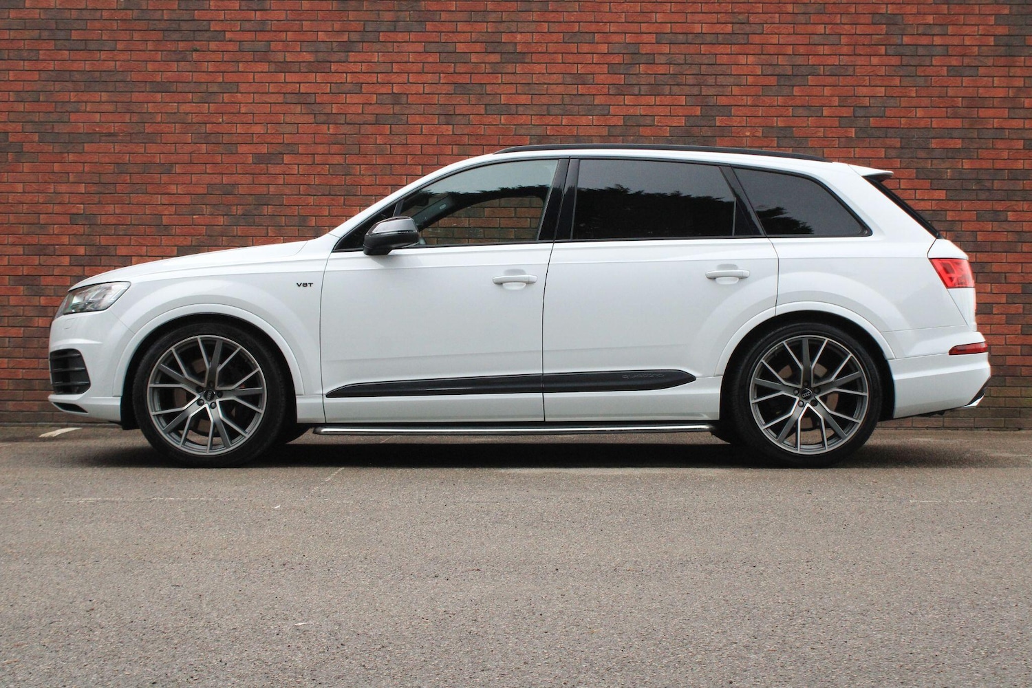 Used Audi Q7 2018 for sale - 76976699: Photo 18