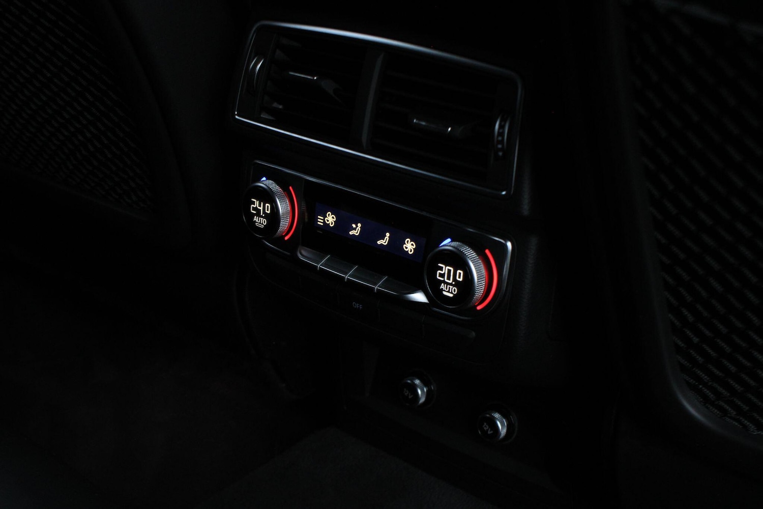 Used Audi Q7 2018 for sale - 76976699: Photo 39