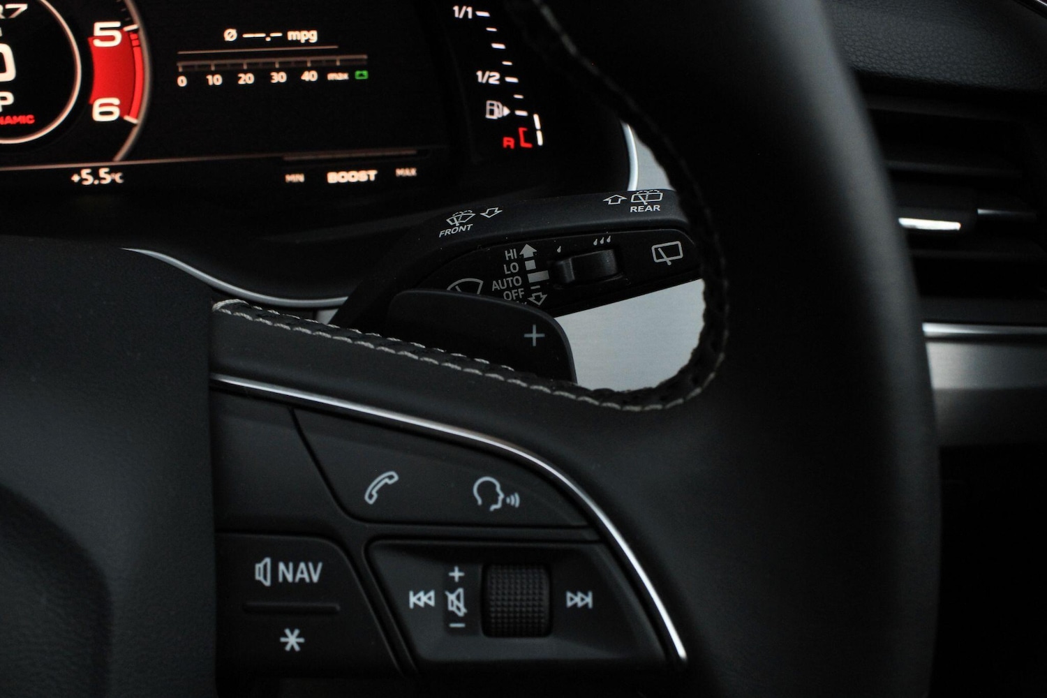 Used Audi Q7 2018 for sale - 76976699: Photo 45