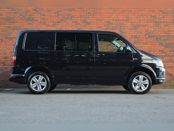 Used Volkswagen Transporter 2018 for sale - 76997353: Photo