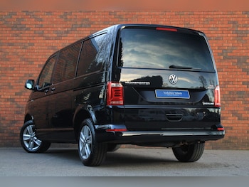 Used Volkswagen Transporter 2018 for sale - 76997353: Photo