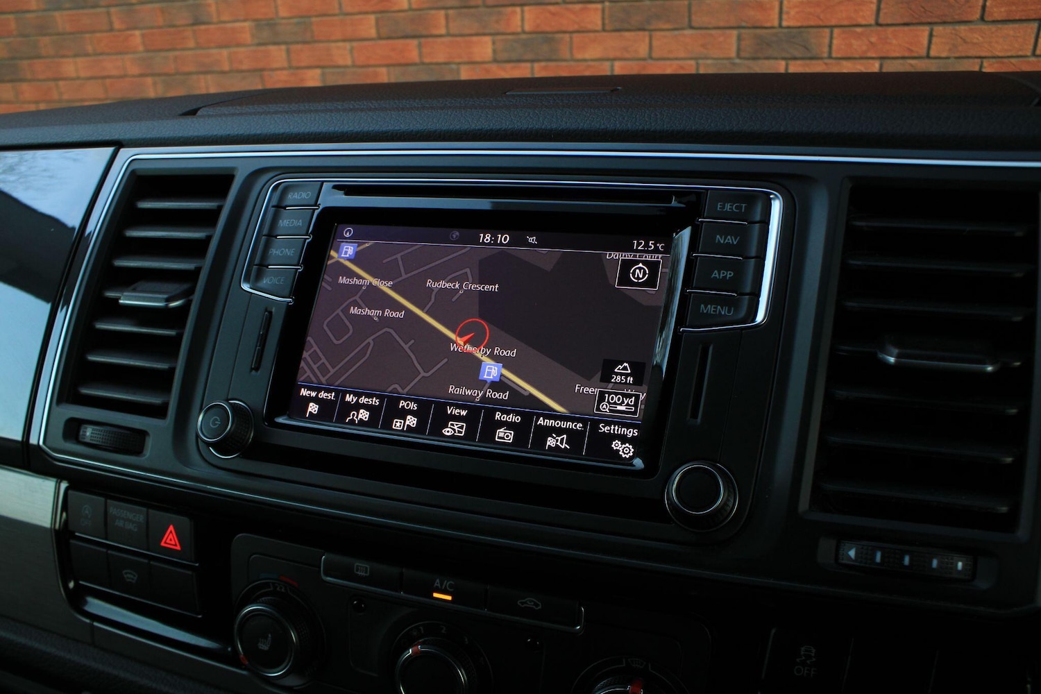 Used Volkswagen Transporter 2018 for sale - 76997353: Photo 6