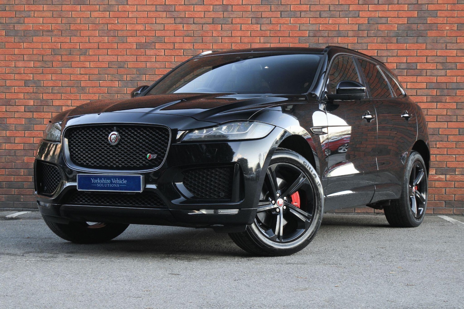 Used Jaguar F-Pace 2017 for sale - 76645534: Photo 14