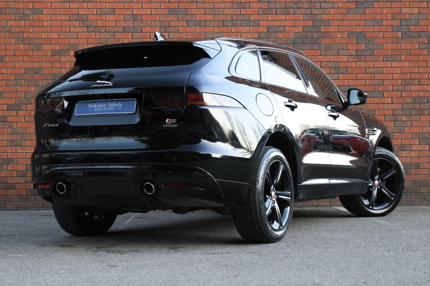 Used Jaguar F-Pace 2017 for sale - 76645534: Photo 16