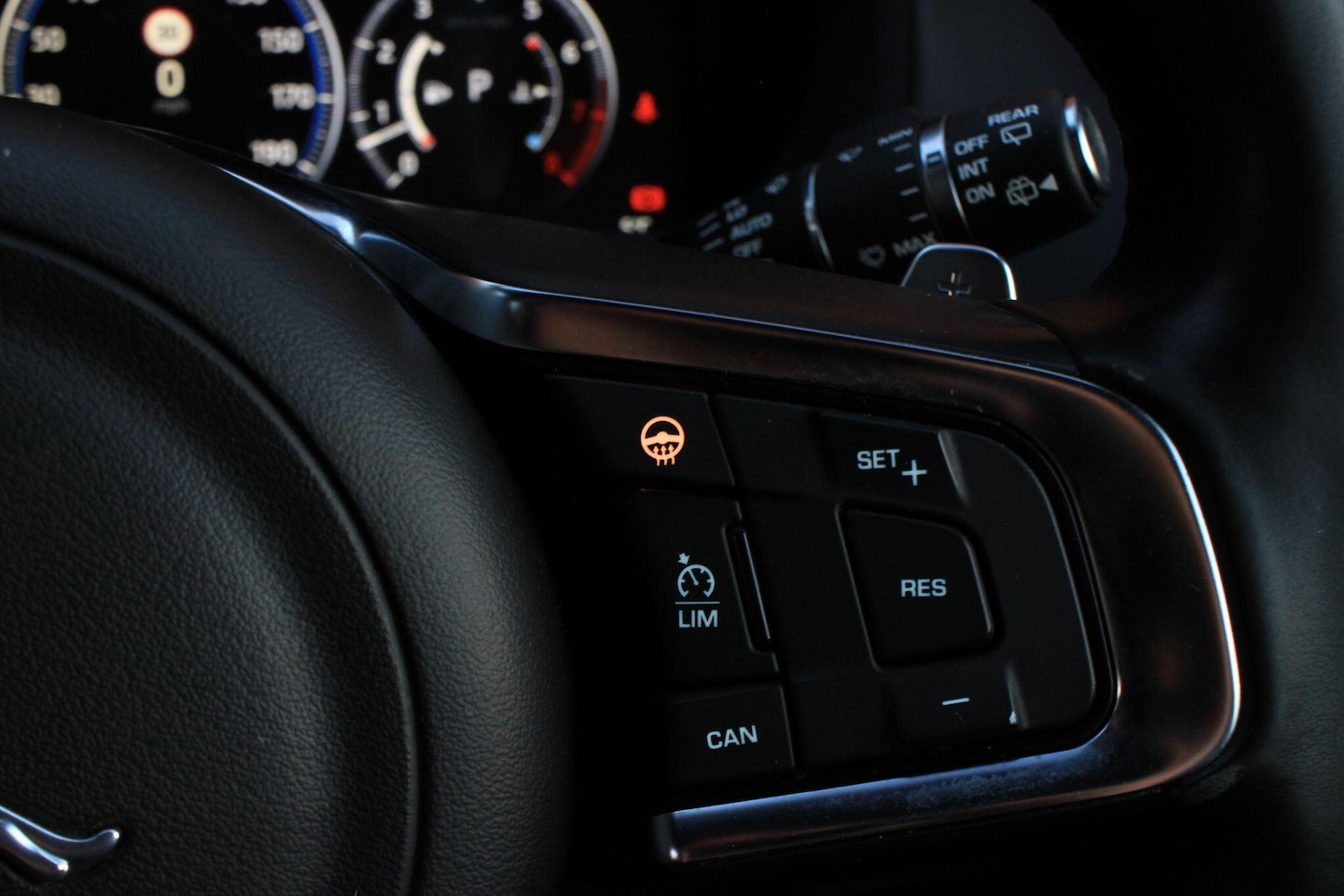 Used Jaguar F-Pace 2017 for sale - 76645534: Photo 23