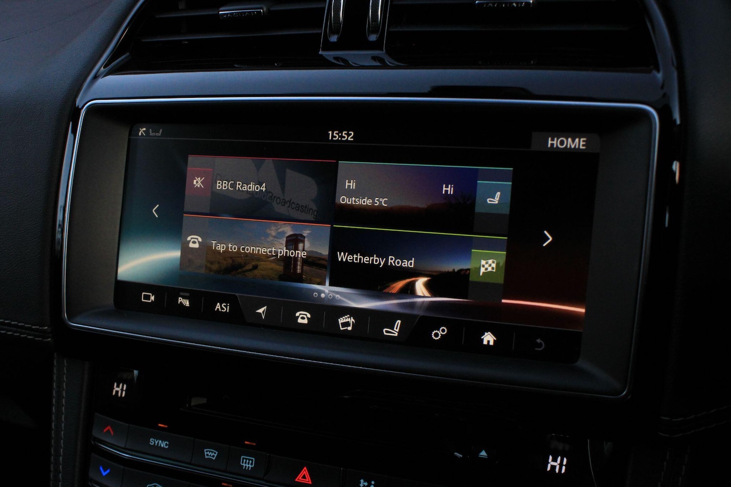 Used Jaguar F-Pace 2017 for sale - 76645534: Photo 26