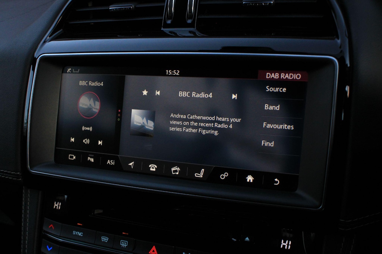 Used Jaguar F-Pace 2017 for sale - 76645534: Photo 27