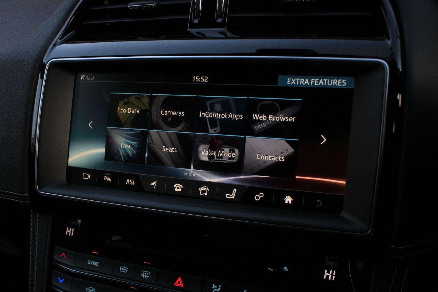 Used Jaguar F-Pace 2017 for sale - 76645534: Photo 28