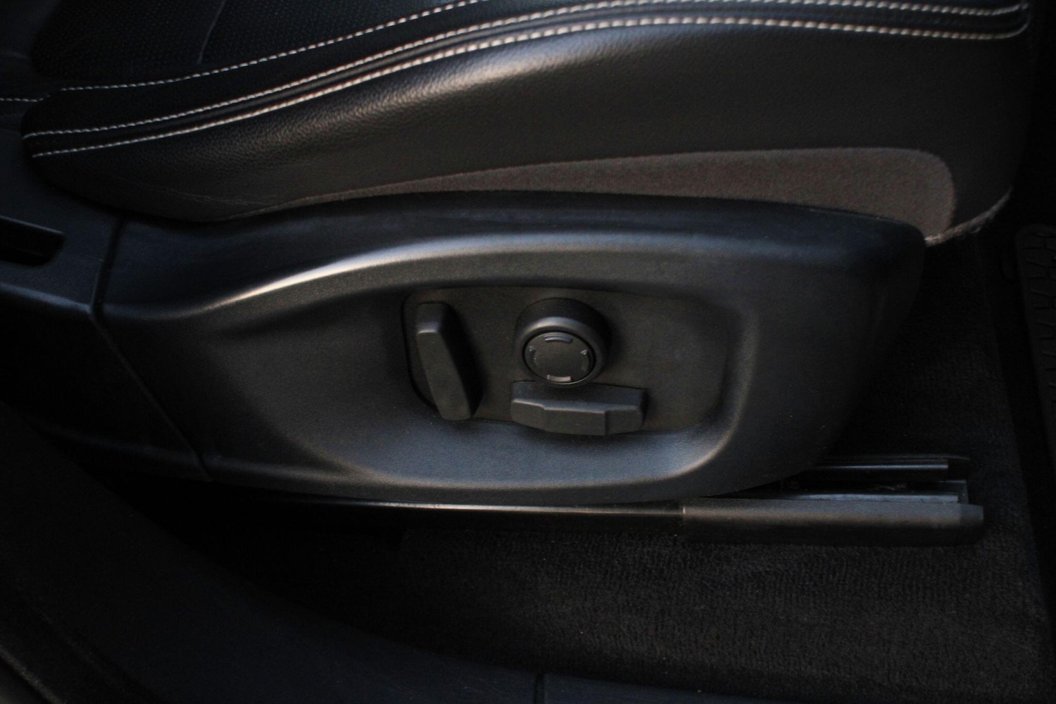 Used Jaguar F-Pace 2017 for sale - 76645534: Photo 32