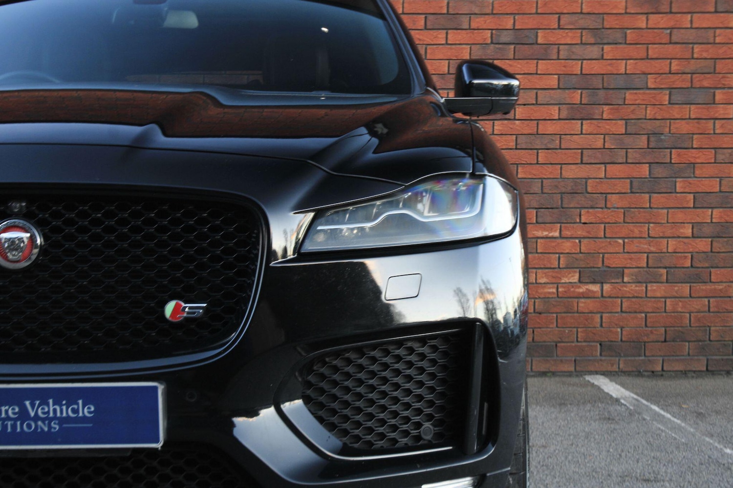 Used Jaguar F-Pace 2017 for sale - 76645534: Photo 37