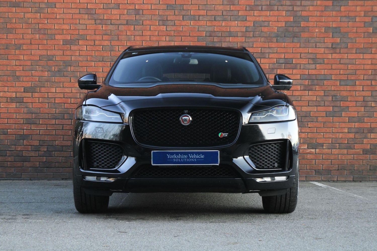 Used Jaguar F-Pace 2017 for sale - 76645534: Photo 39