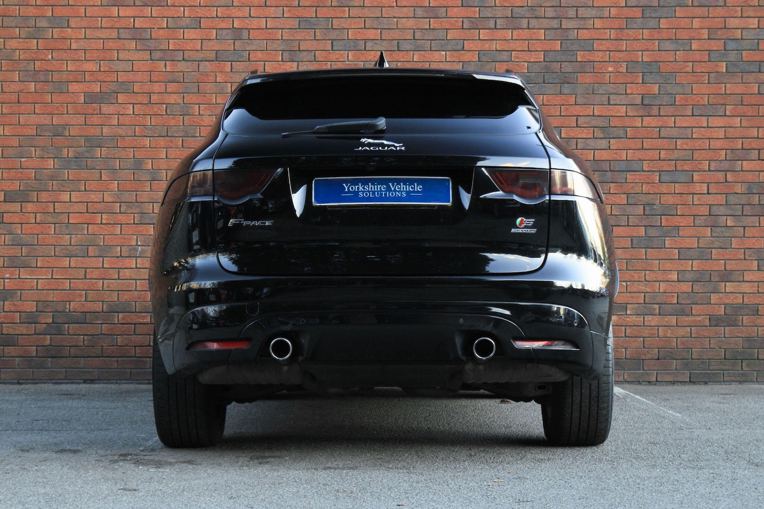 Used Jaguar F-Pace 2017 for sale - 76645534: Photo 40