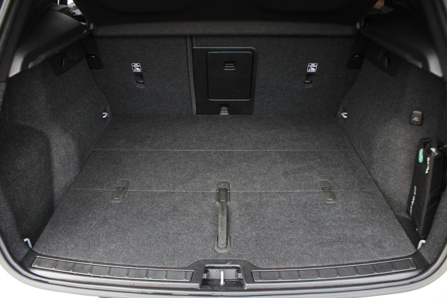 Used Volvo XC40 2021 for sale - 76152391: Photo 14