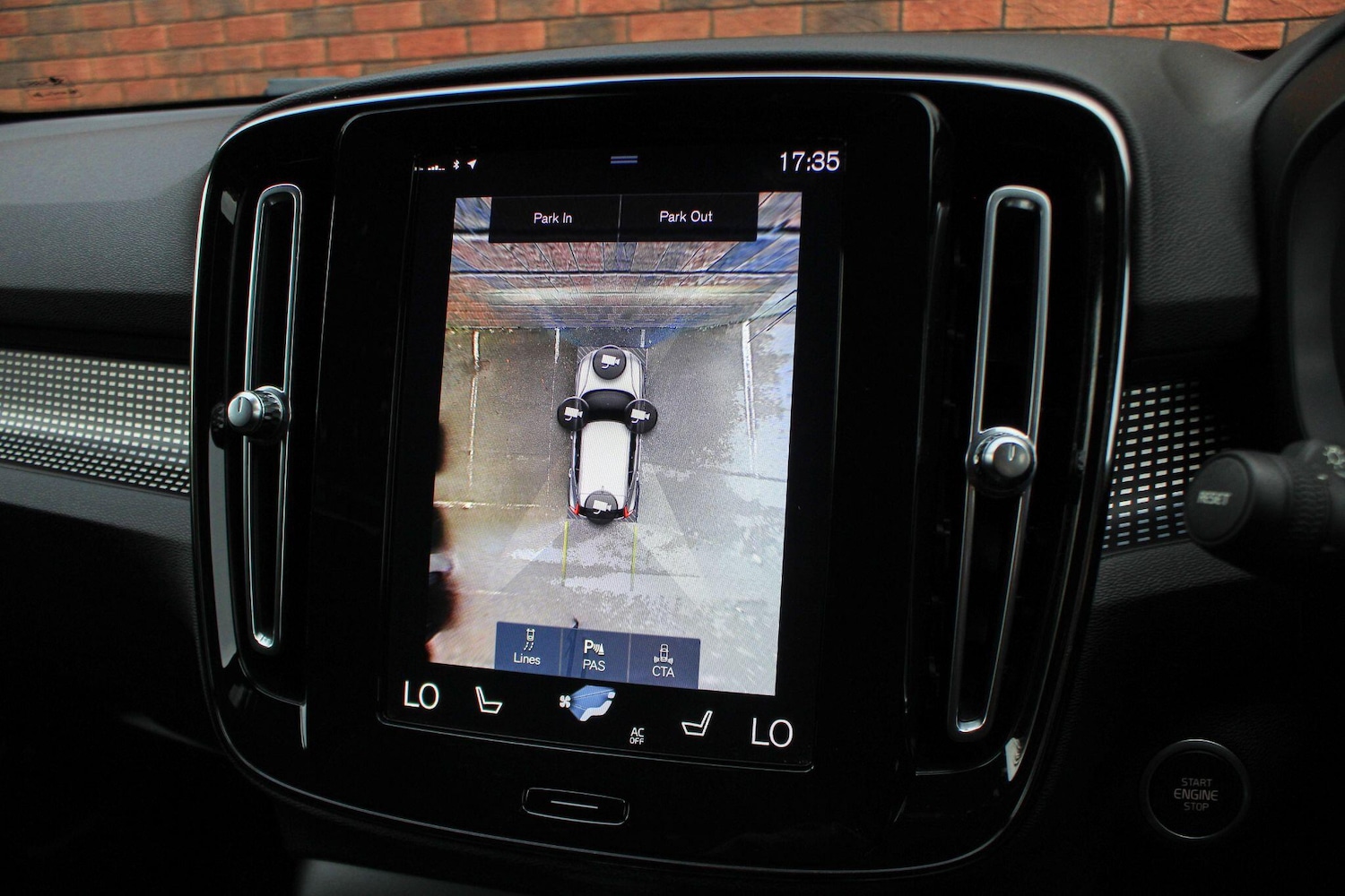 Used Volvo XC40 2021 for sale - 76152391: Photo 15