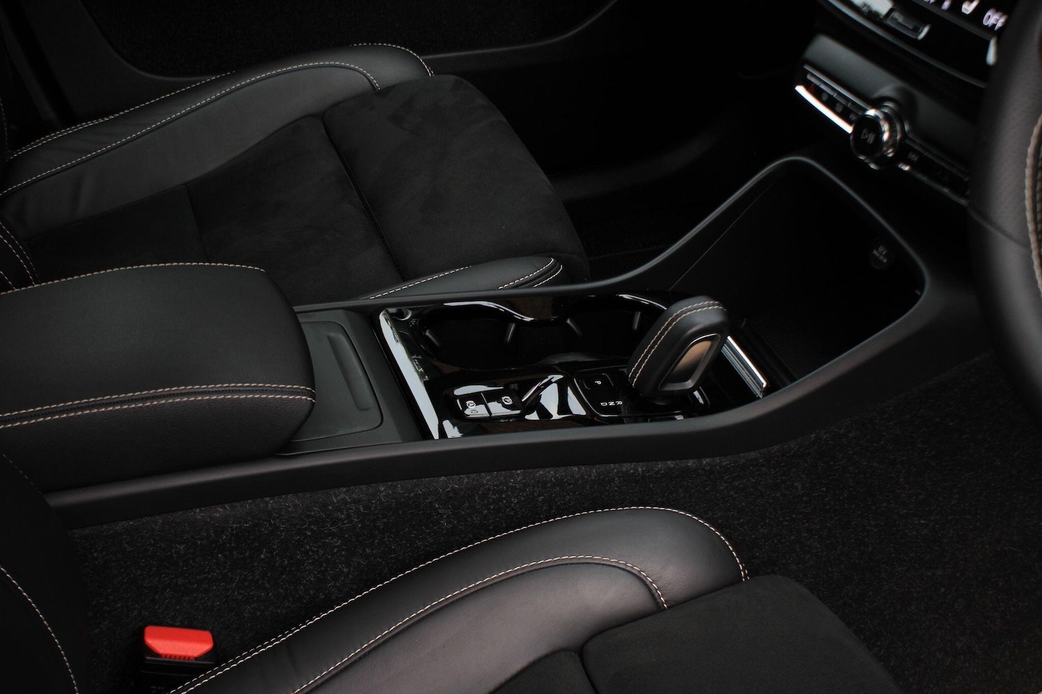 Used Volvo XC40 2021 for sale - 76152391: Photo 25