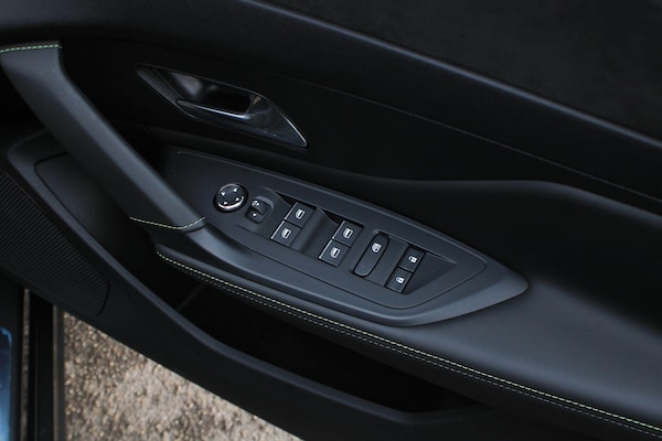 Used Peugeot 408 2023 for sale - 76151685: Photo 31