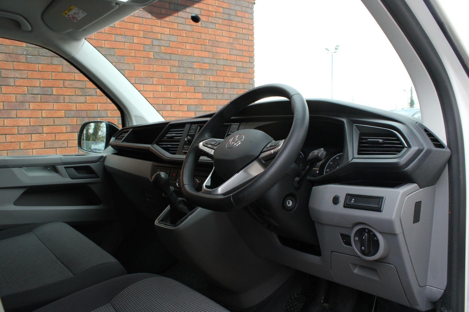 Used Volkswagen Transporter 2022 for sale - 77883067: Photo 5