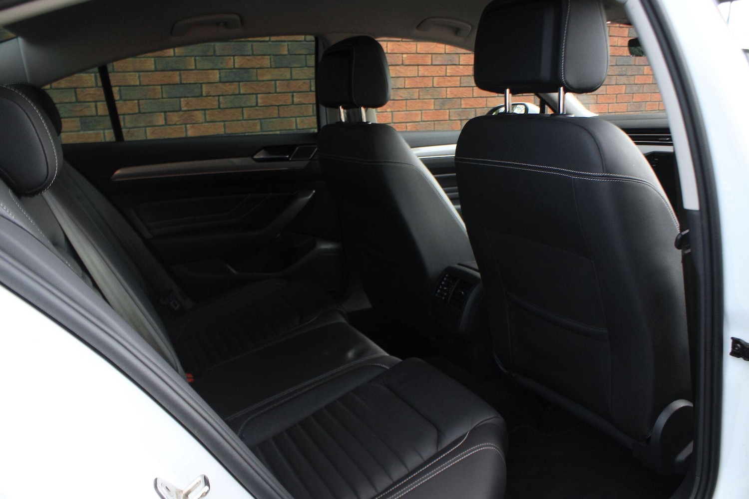 Used Volkswagen Passat for sale - 77216050: Photo 12