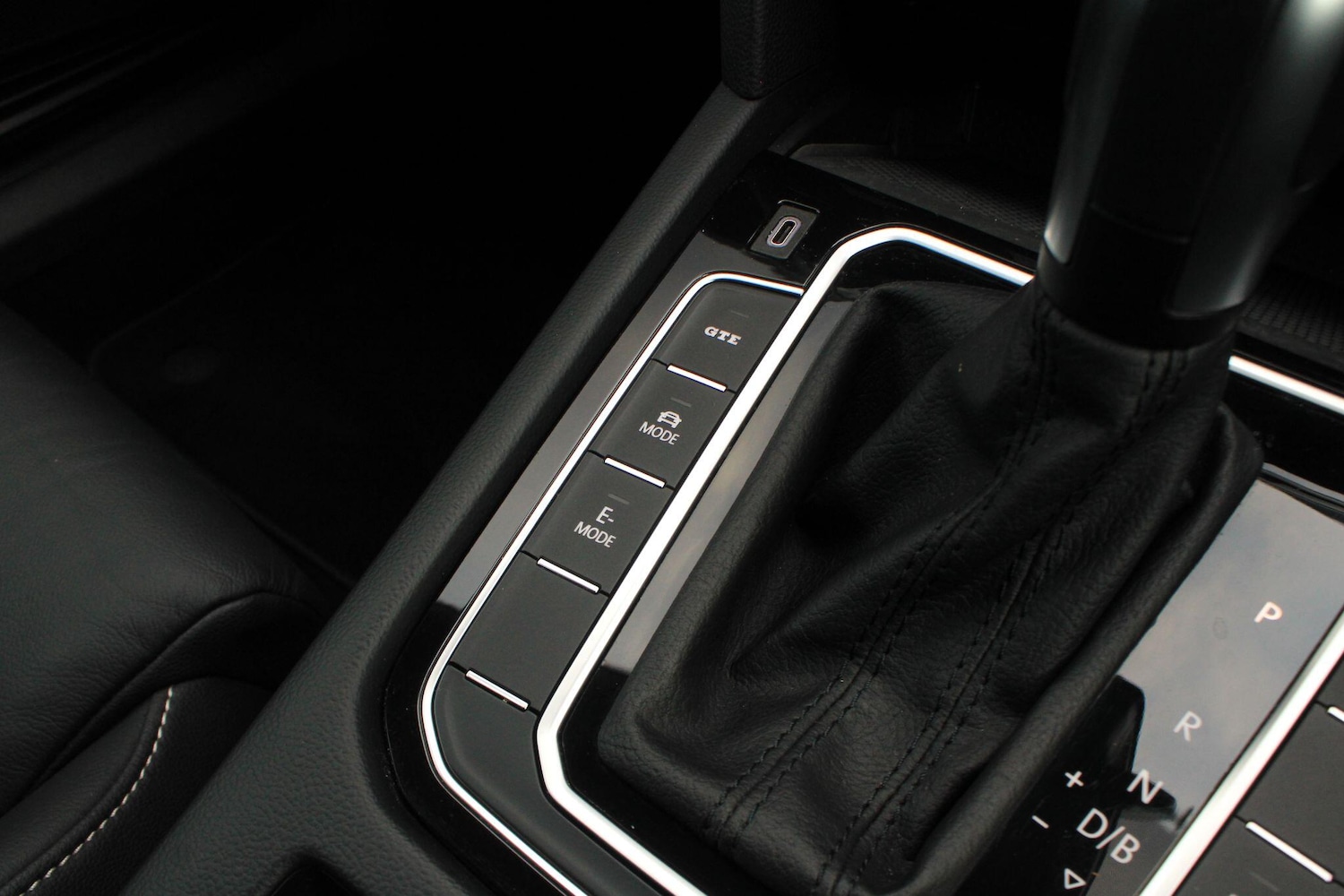 Used Volkswagen Passat for sale - 77216050: Photo 32