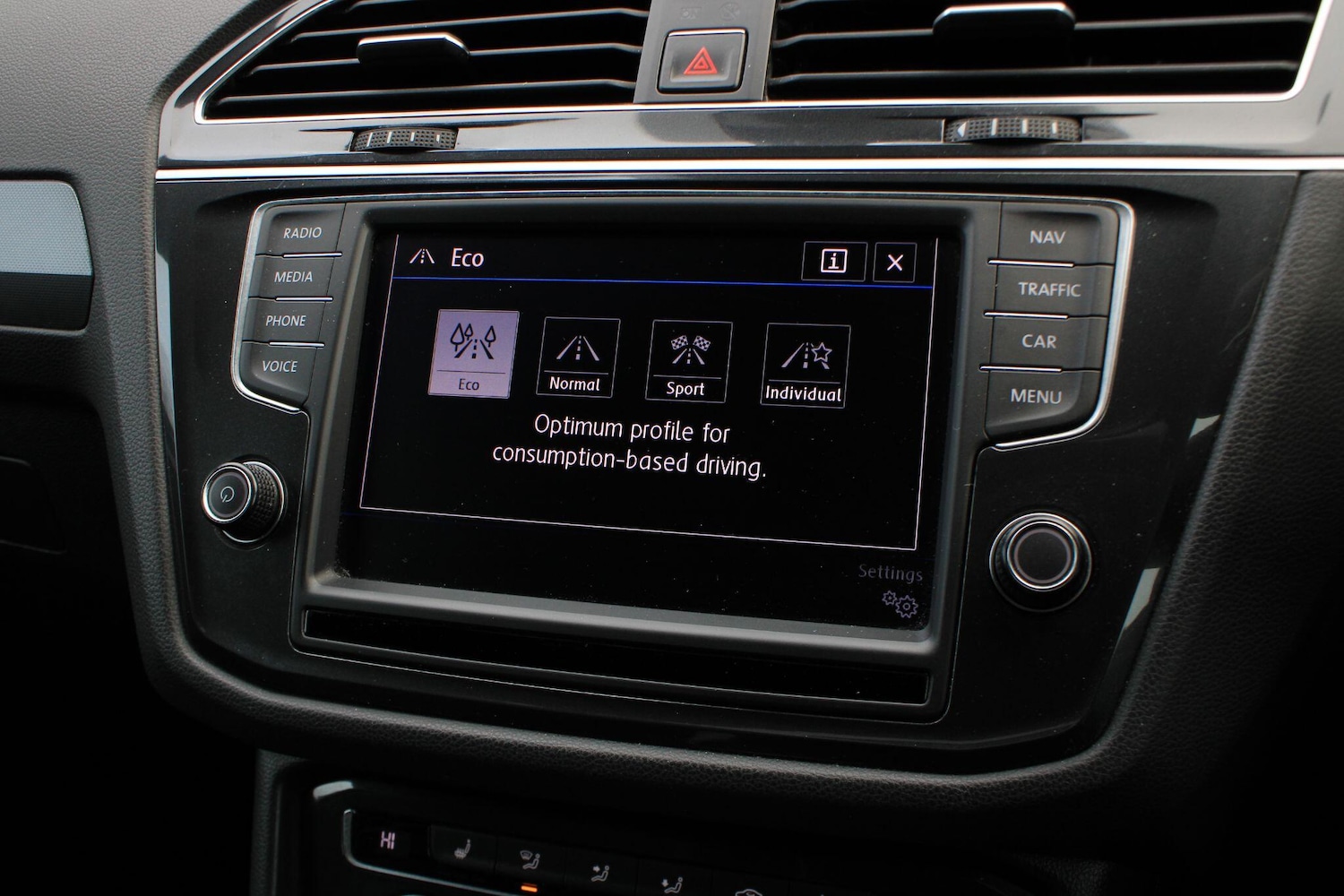 Used Volkswagen Tiguan 2017 for sale - 76619645: Photo 30