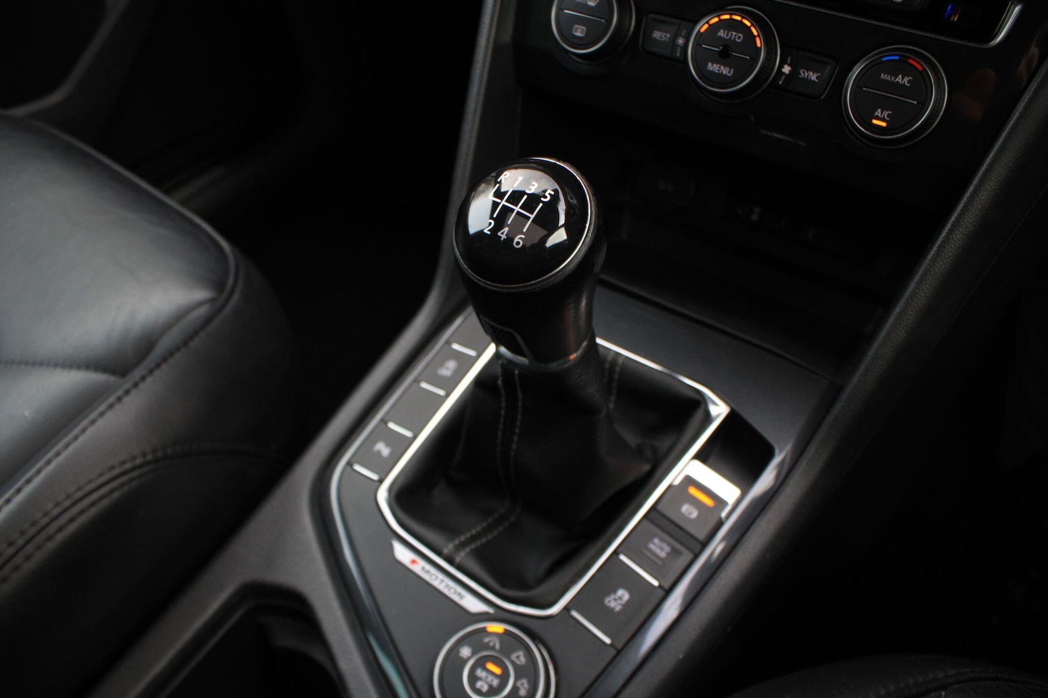 Used Volkswagen Tiguan 2017 for sale - 76619645: Photo 34