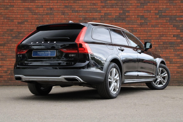 Used Volvo V90 Cross Country 2019 for sale - 73226084: Photo 18